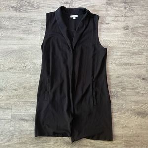 Black Sleeveless Front Tunic Vest